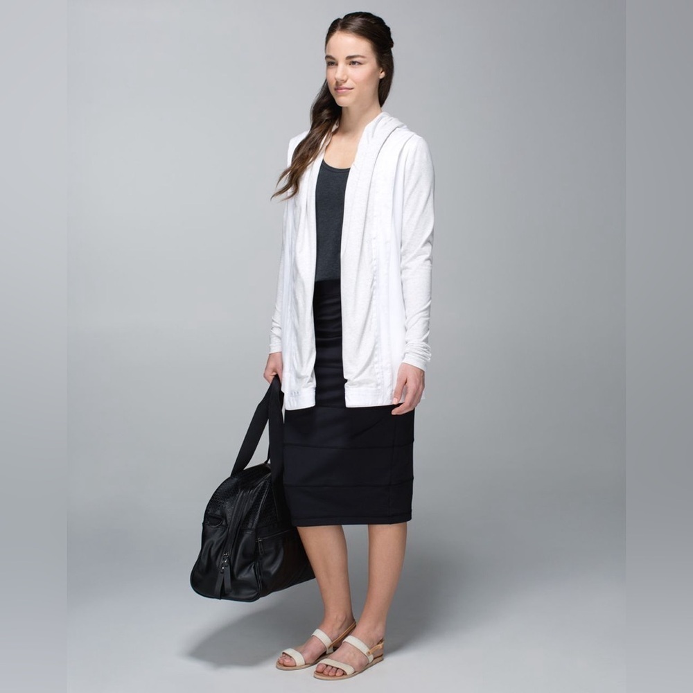 Lululemon Blissed Out Wrap in White / Heathered White • size 6 - Picture 3 of 14